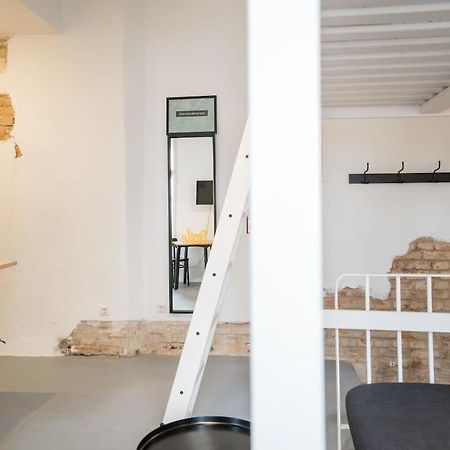 Shabby Chic Plus Self Checkin Plus Free Street Parking Берлин Екстериор снимка